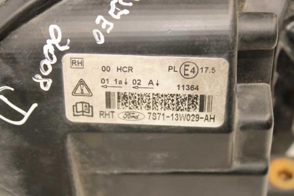 PHARE DROIT FORD - Vue 2